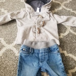 ✨2 for $25✨   Hoodie & Jeans Outfit